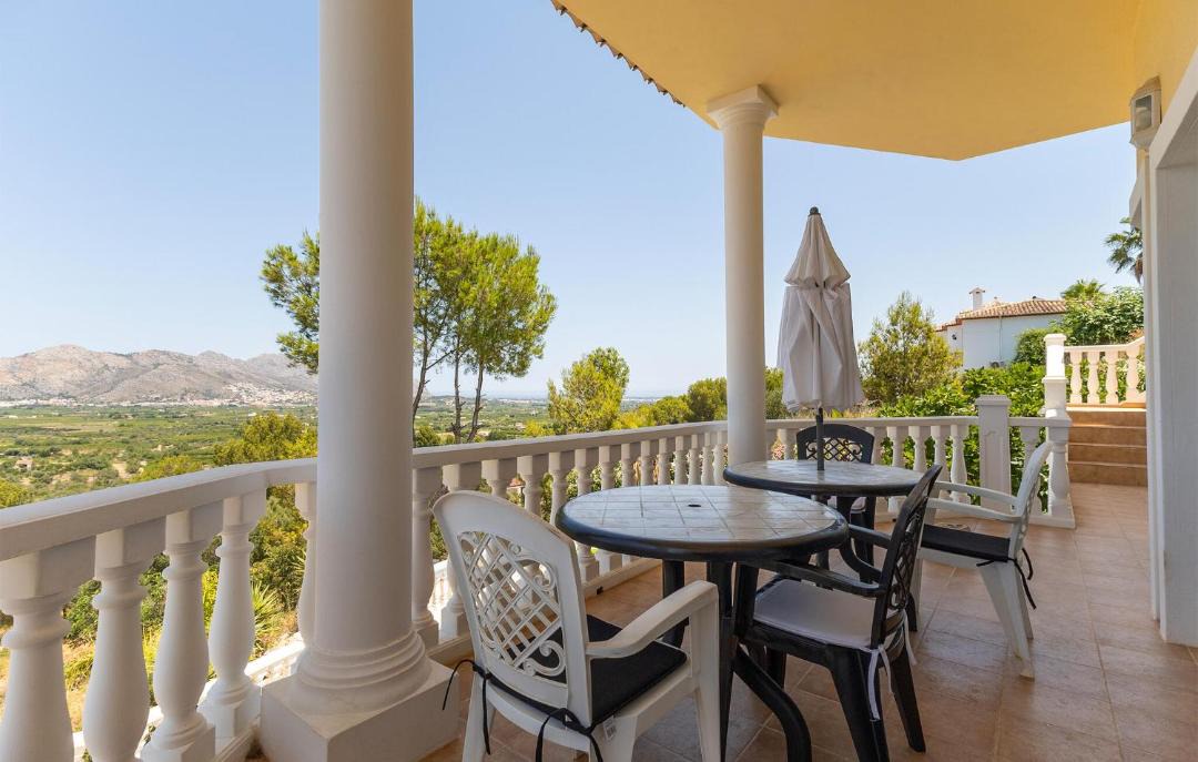 Photo of Patio Balcony in Orba