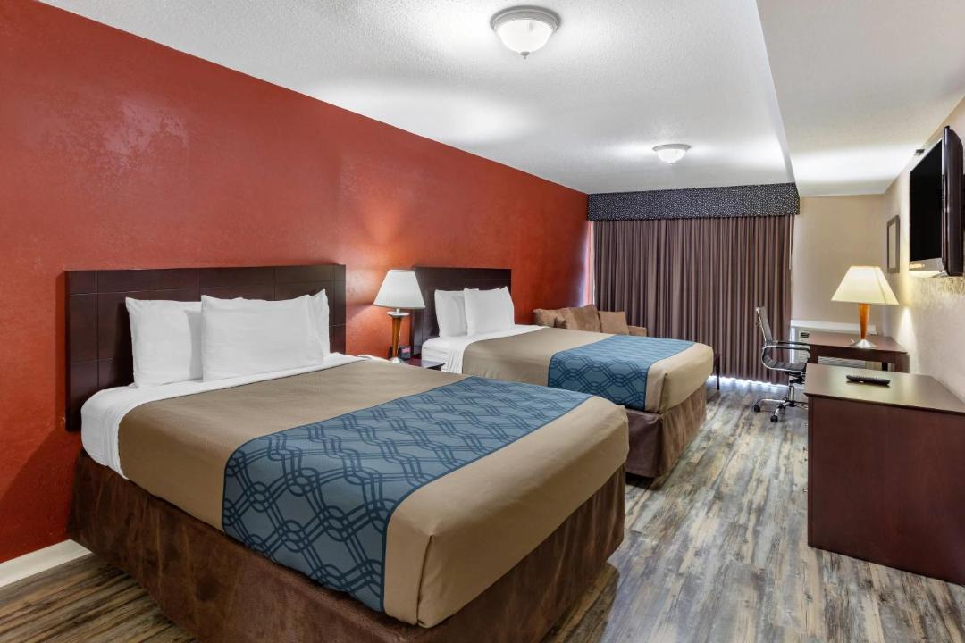 Photo of Bedroom in Westbrook Center