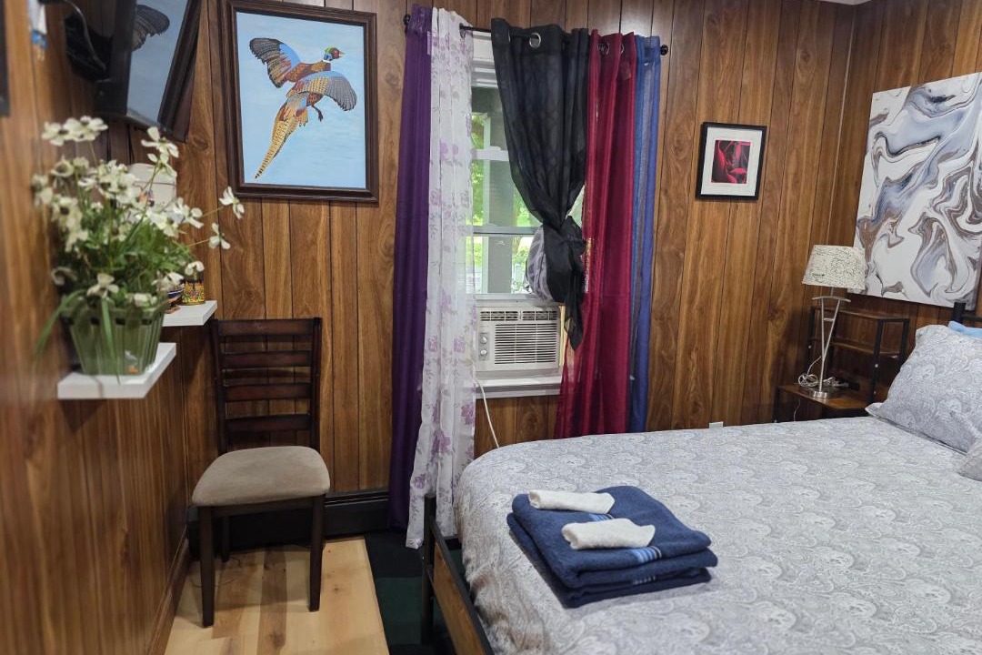 Photo of Bedroom in Bloomfield