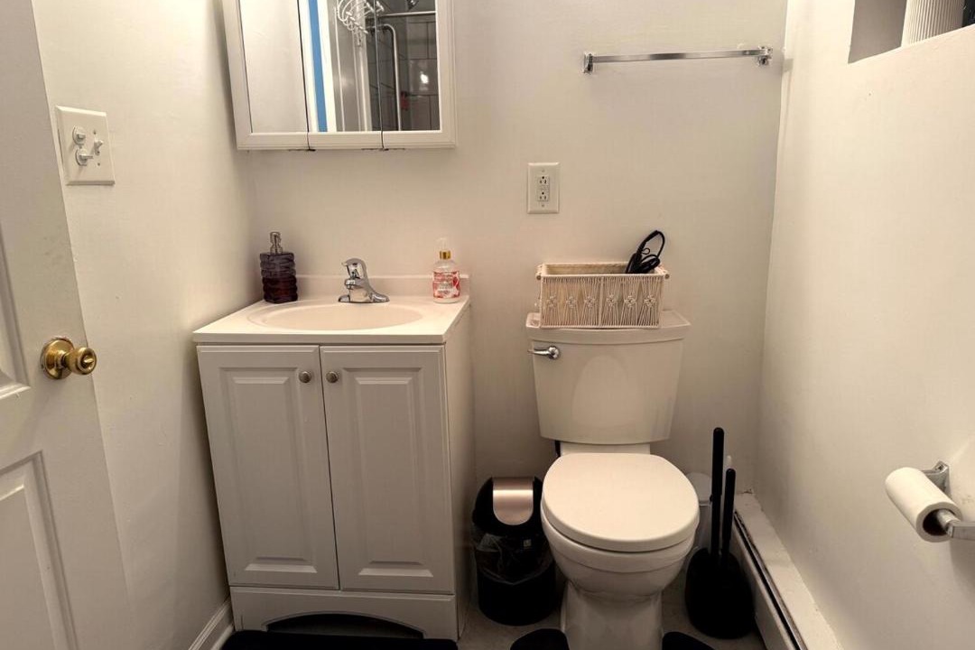 Photo of Bathroom in Rogers Park