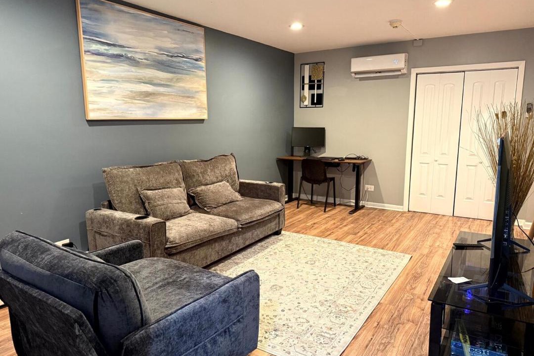 Photo of Livingroom in Rogers Park