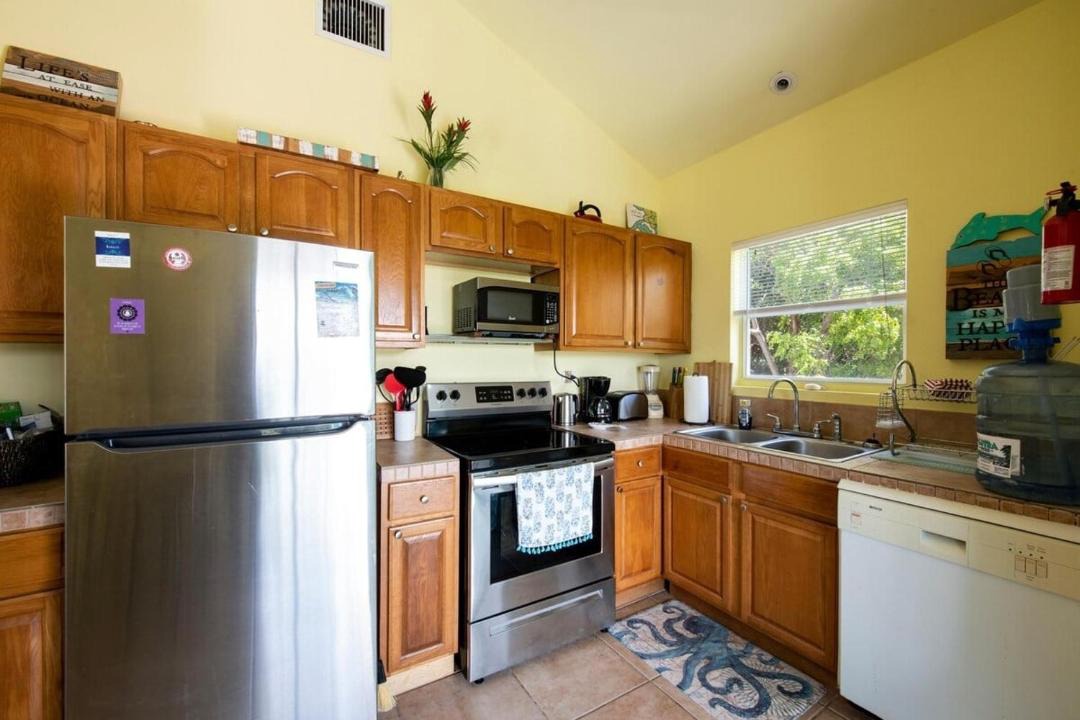 Photo of Kitchen in Rainbow Bay