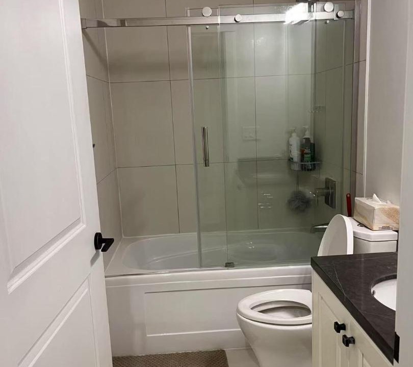 Photo of Bathroom in Arbutus Ridge