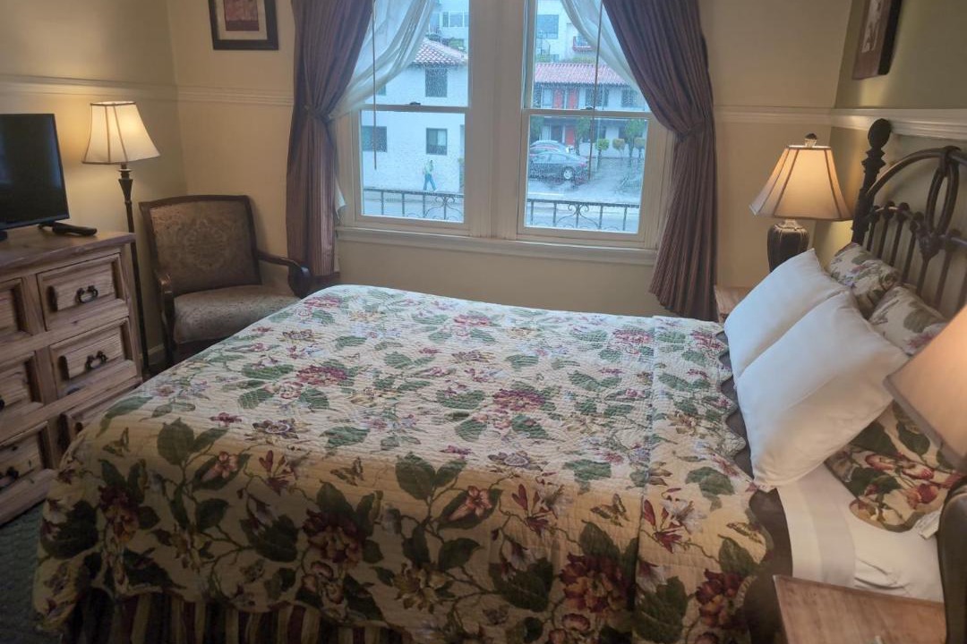 Photo of Bedroom in Marina District
