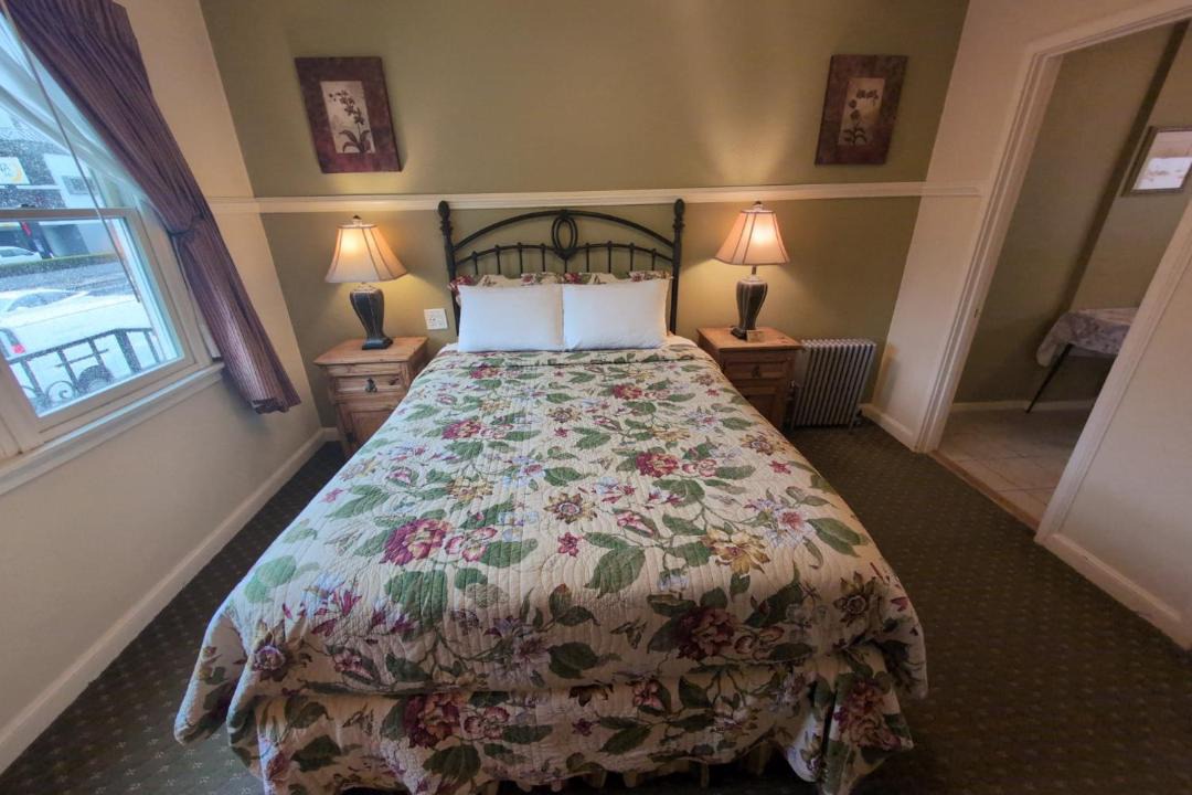 Photo of Bedroom in Marina District