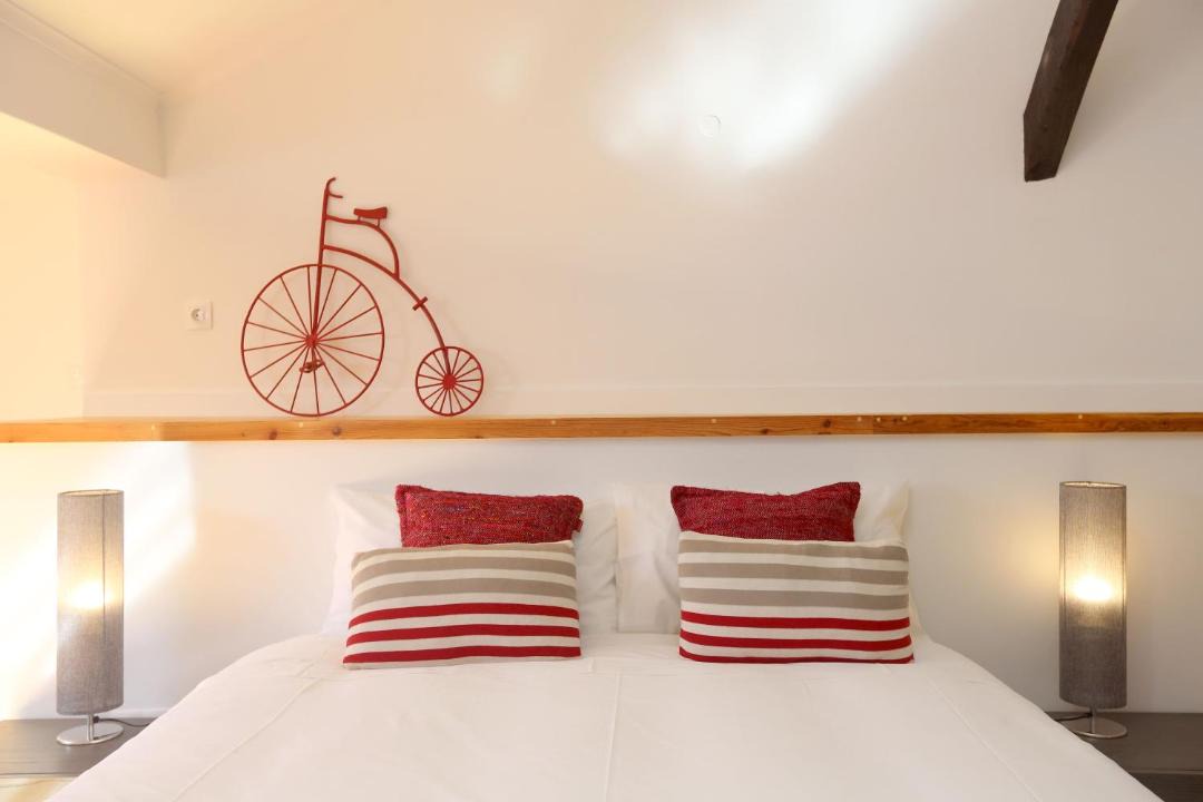 Photo of Bedroom in Santo Estevao