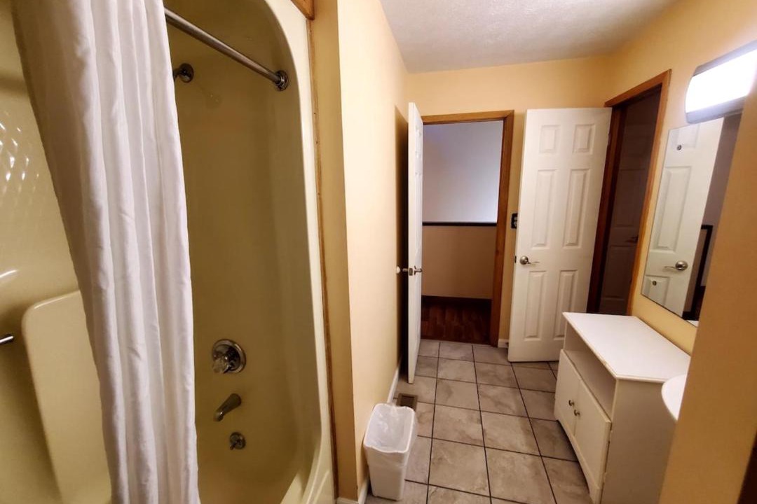 Photo of Bathroom in Chalet Village