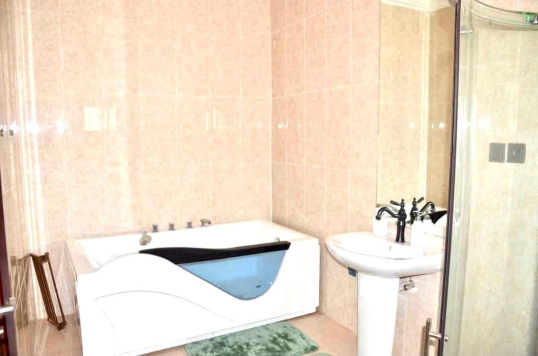 Photo of Bathroom in Freetown
