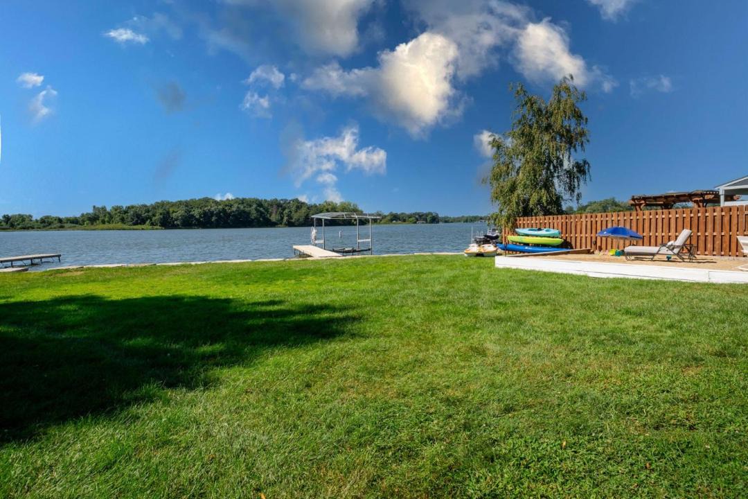 Photo of Others in Fox Lake