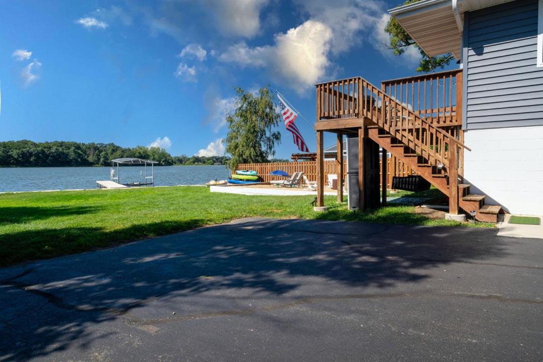 Photo of Others in Fox Lake