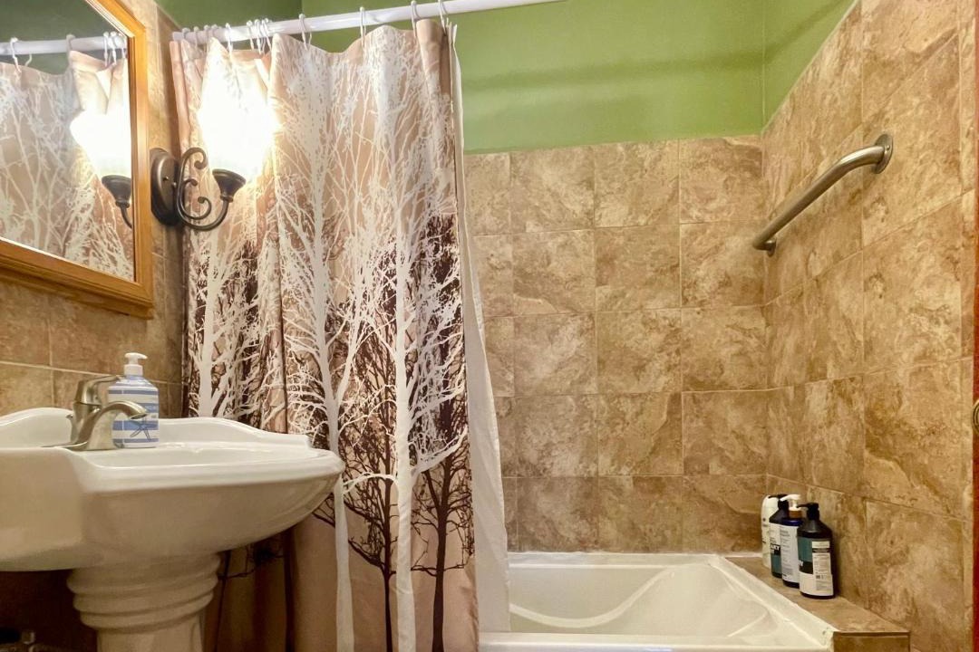 Photo of Bathroom in North Austin