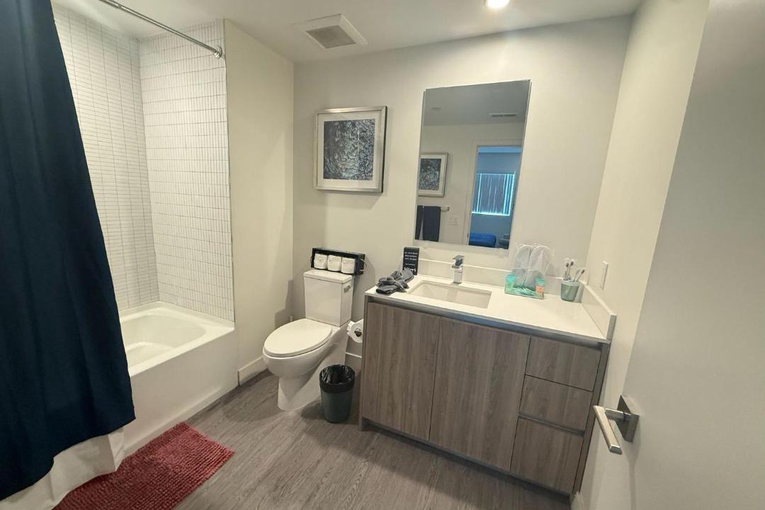 Photo of Bathroom in Pico-Union