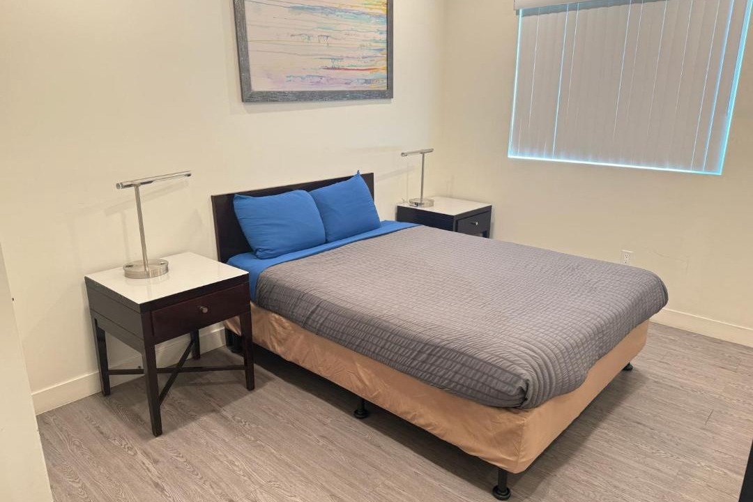 Photo of Bedroom in Pico-Union