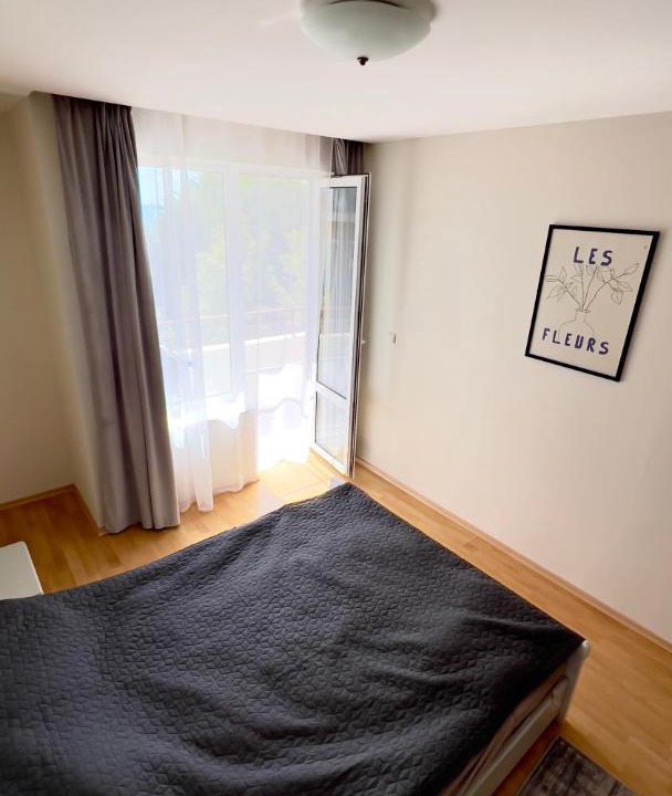 Photo of Bedroom in Elenite