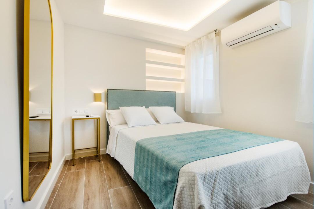 Photo of Bedroom in Golden Triangle of Art