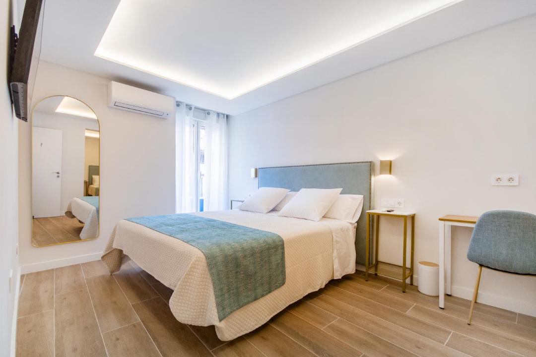Photo of Bedroom in Golden Triangle of Art