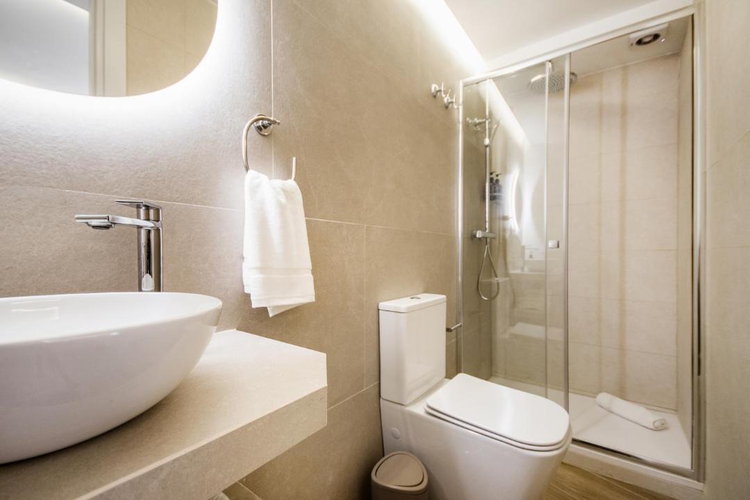 Photo of Bathroom in Golden Triangle of Art
