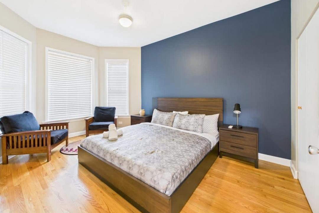 Photo of Bedroom in Wrigleyville