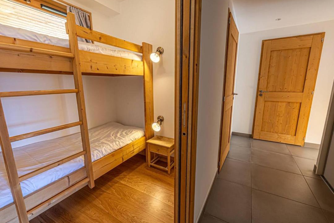 Photo of Bedroom in Arc-1800