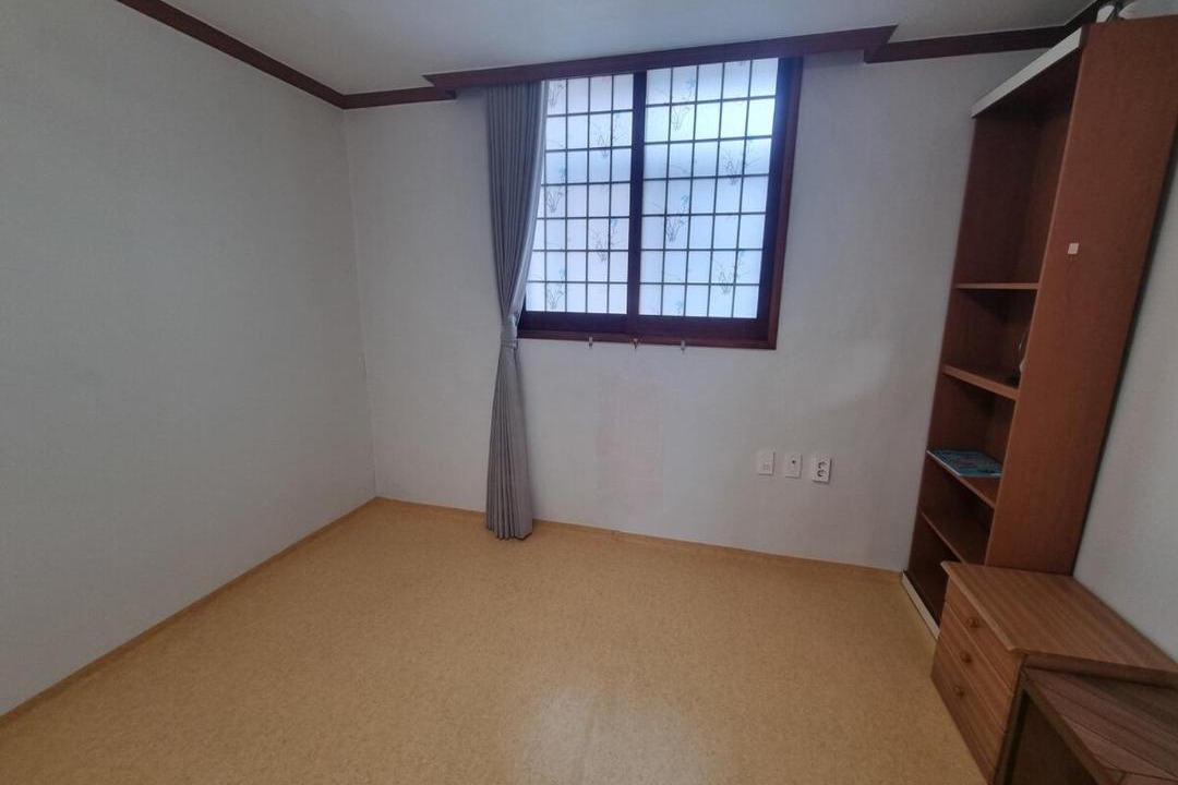 Photo of Bedroom in Gumi