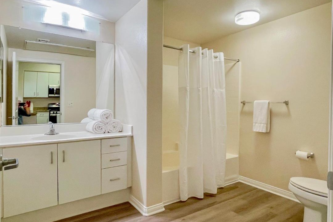 Photo of Bathroom in Miracle Mile