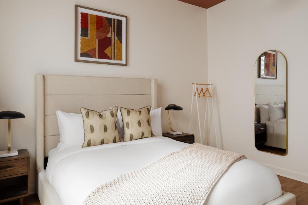 Photo of Bedroom in Near North Side