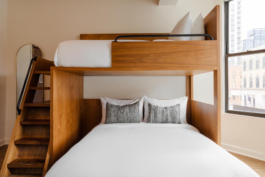 Photo of Bedroom in Near North Side