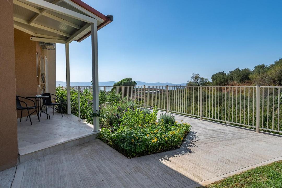 Photo of Patio Balcony in Bruchim Qela' Alon