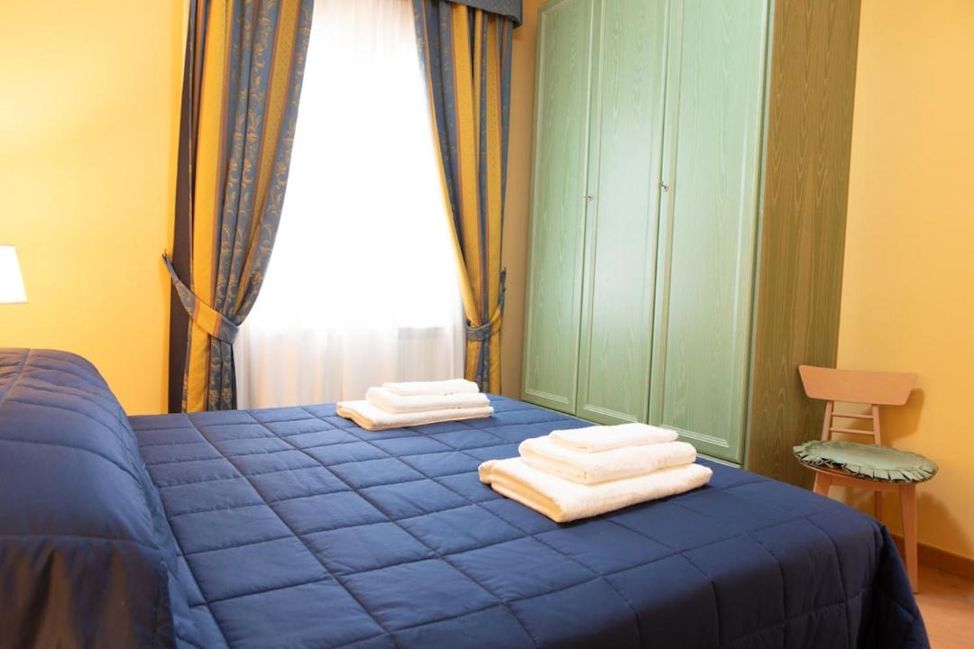 Photo of Bedroom in Latina Lido