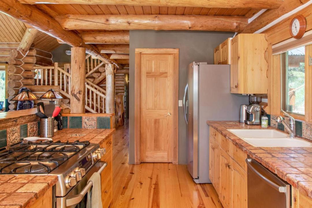 Photo of Kitchen in Basalt