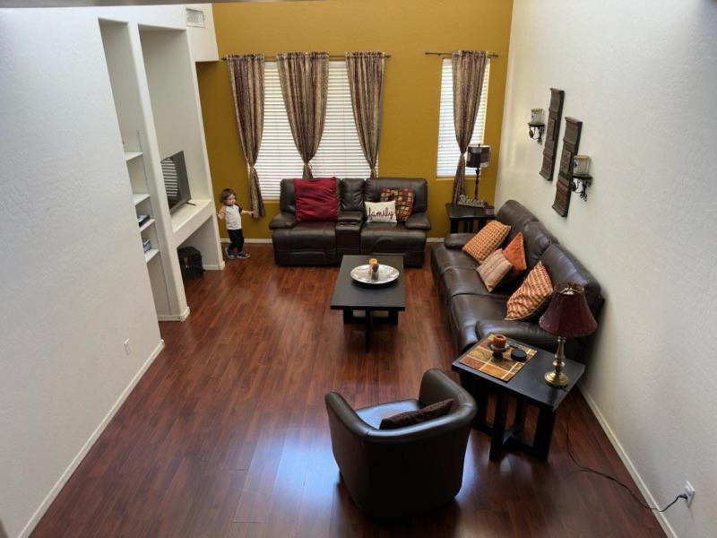 Photo of Livingroom in Alta Mesa
