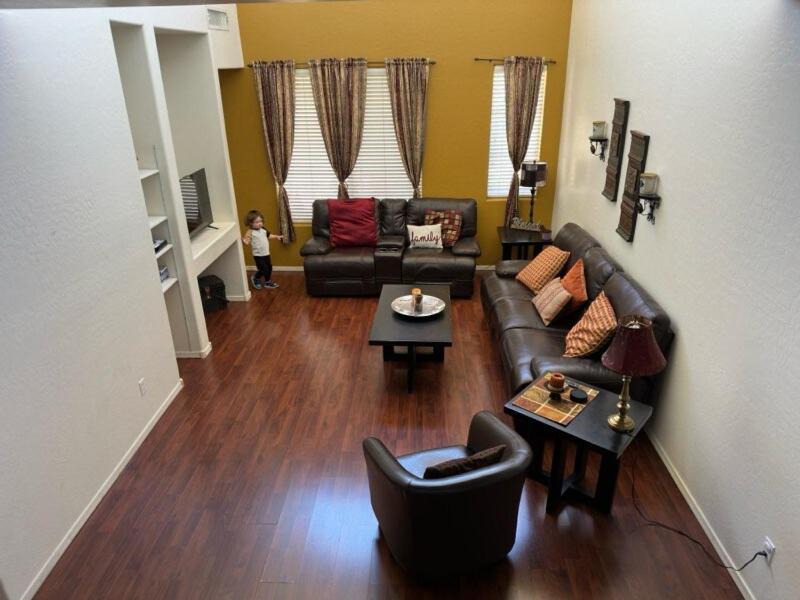Photo of Livingroom in Alta Mesa