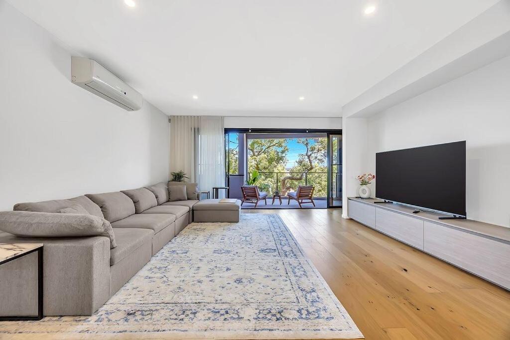 Photo of Livingroom in Clayton