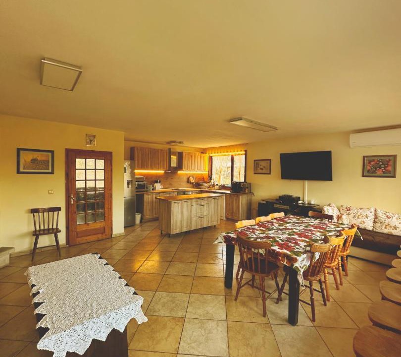 Photo of Kitchen in Apriltsi