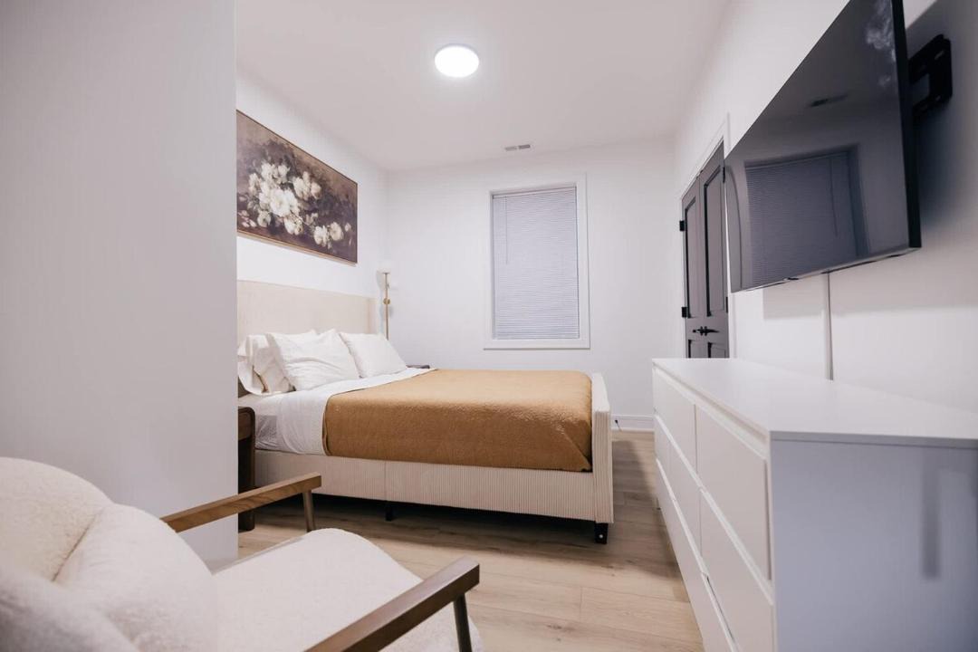 Photo of Bedroom in Woodlawn