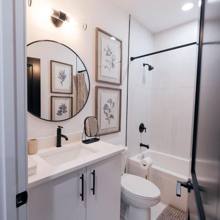 Photo of Bathroom in Woodlawn
