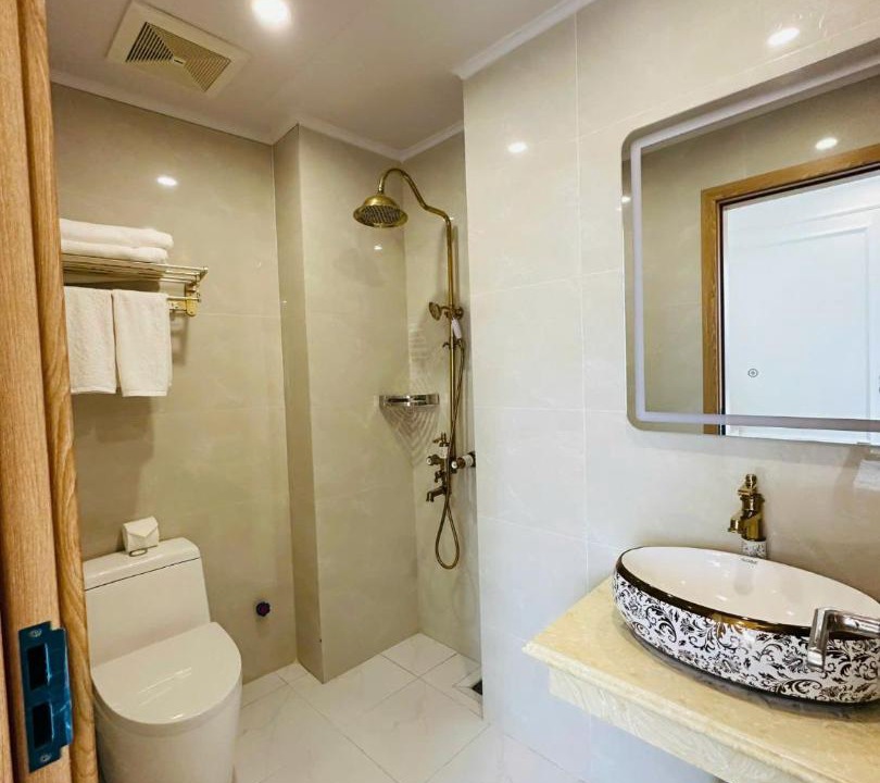 Photo of Bathroom in Ha Long