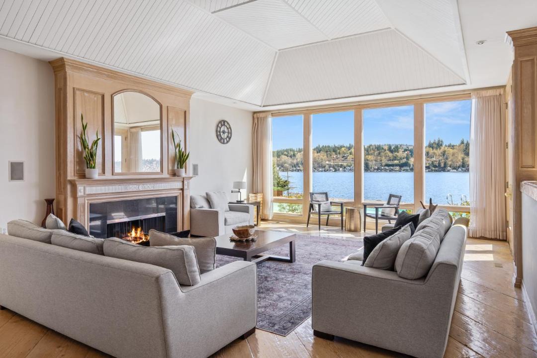 Photo of Livingroom in Mercer Island