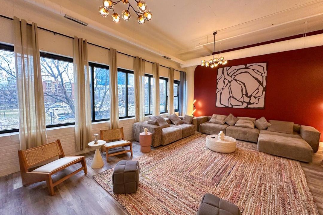 Photo of Livingroom in Near South Side