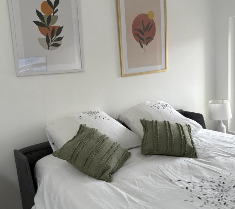 Photo of Bedroom in Neuville-sur-Saone