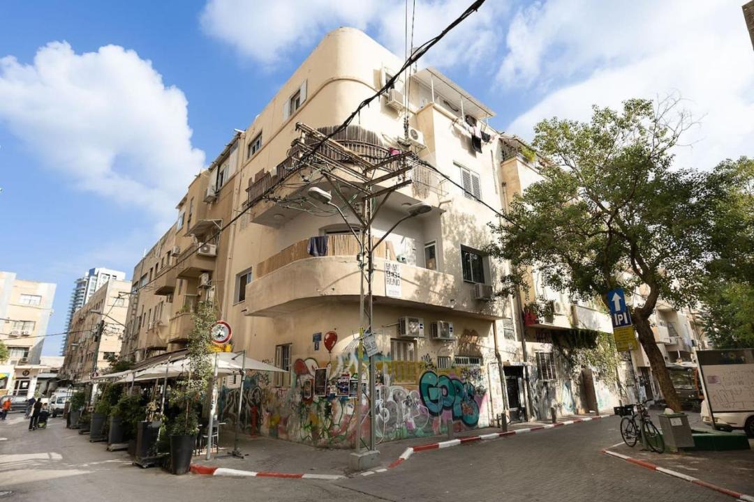Photo of Buildings in Florentin