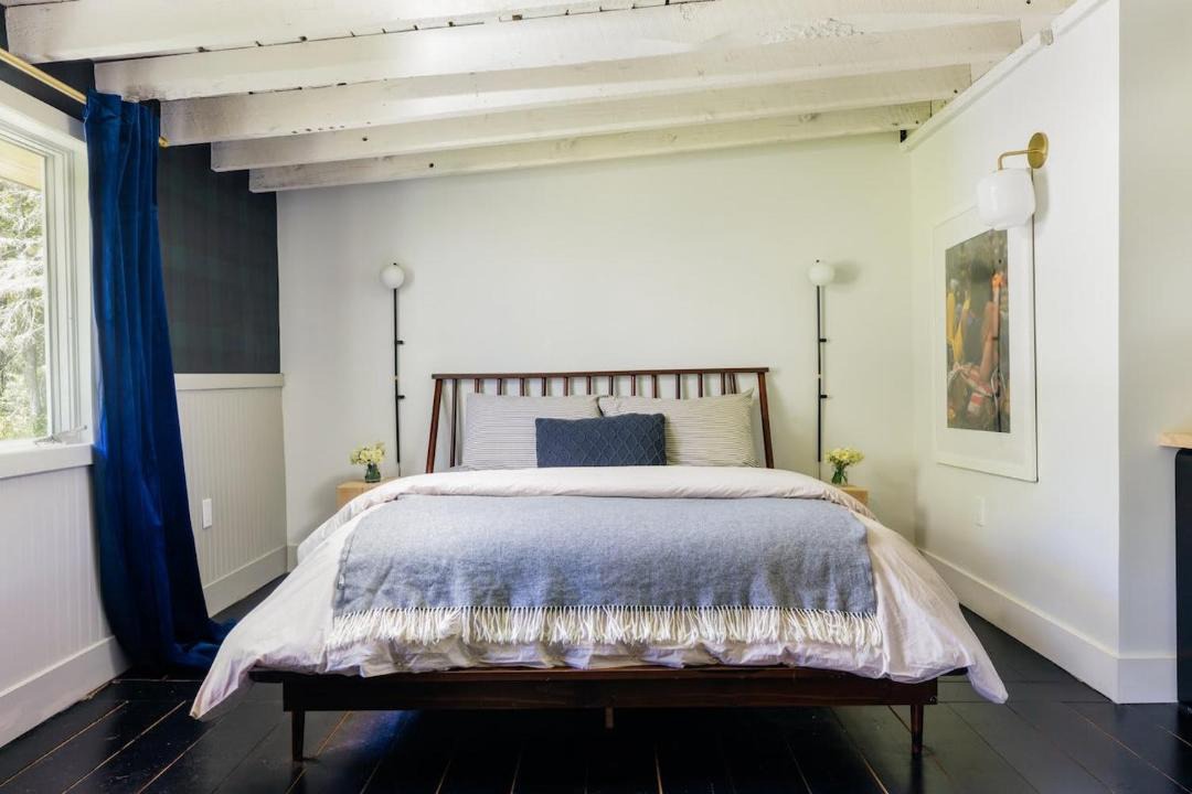 Photo of Bedroom in Jeffersonville