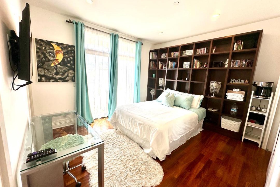 Photo of Bedroom in Studio City