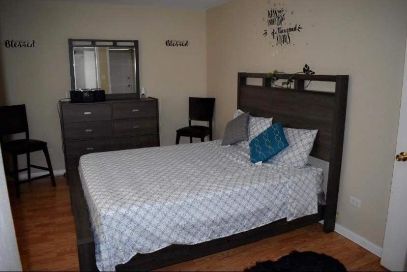 Photo of Bedroom in Calumet Park