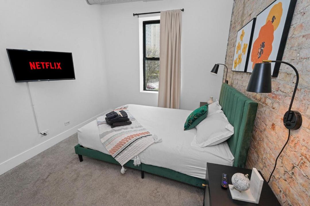 Photo of Bedroom in Near South Side