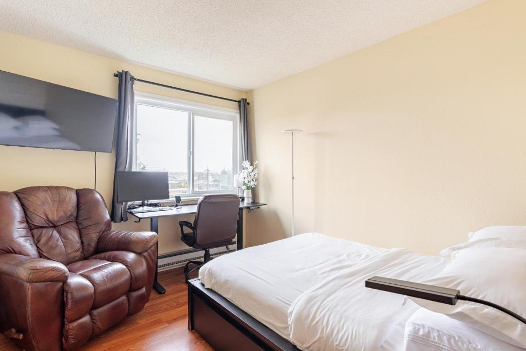 Photo of Bedroom in Berkeley