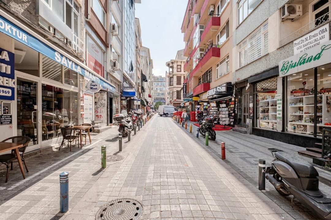 Photo of Others in Moda