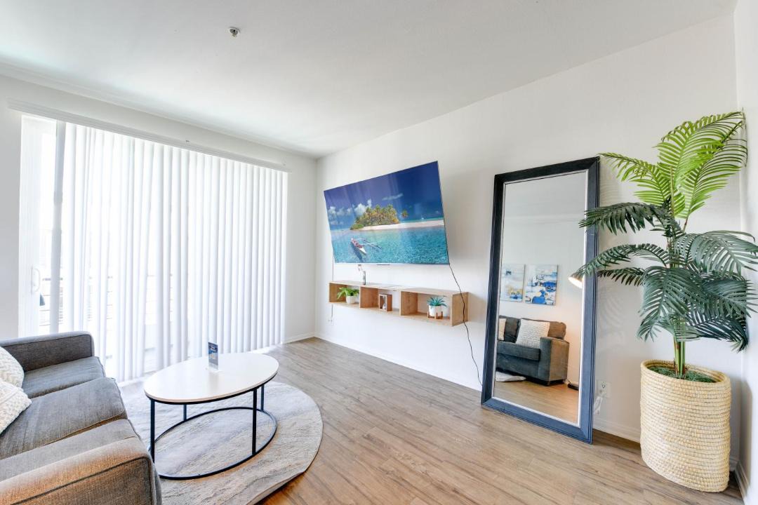 Photo of Livingroom in Del Rey
