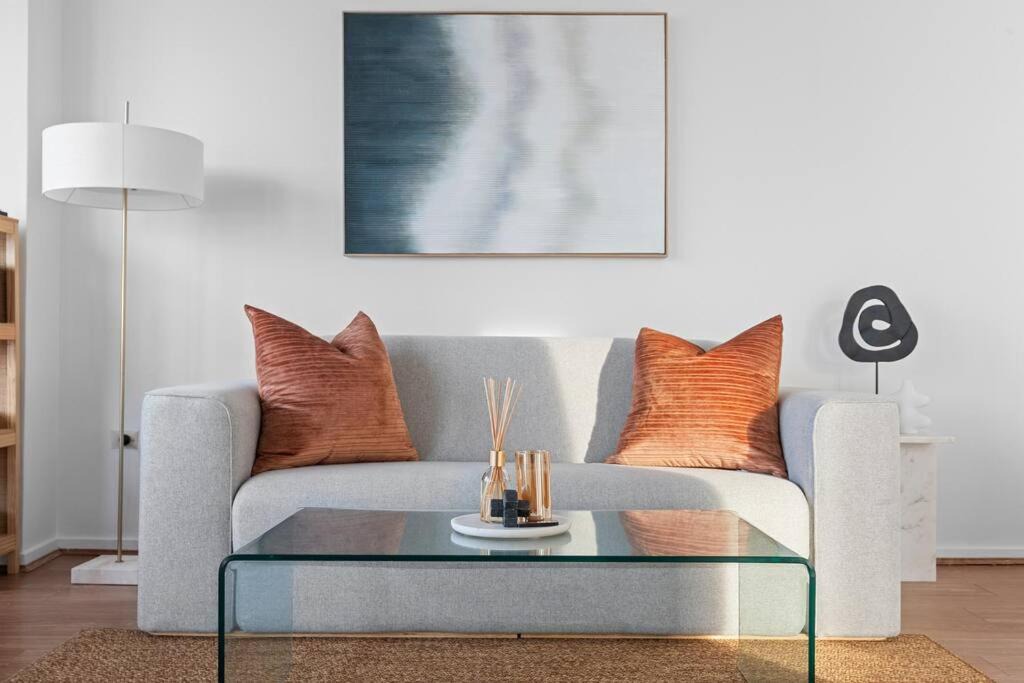 Photo of Livingroom in McMahons Point