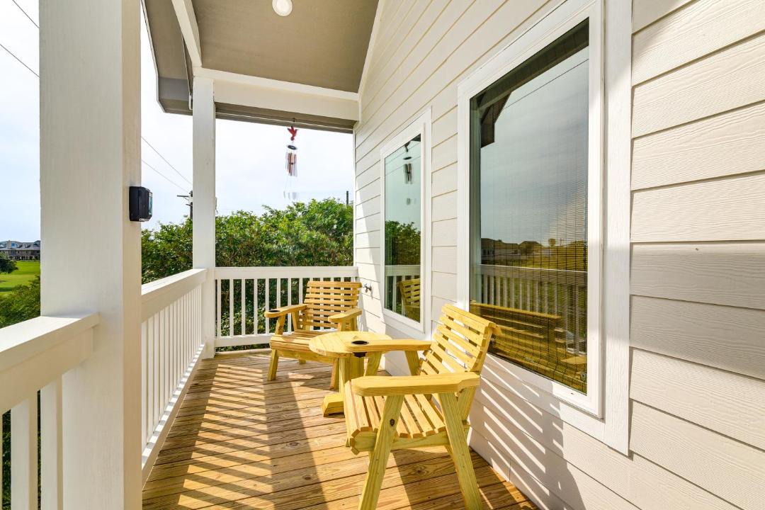 Photo of Patio Balcony in Crystal Beach